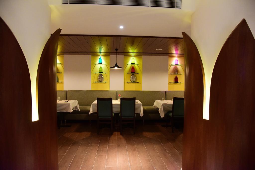 The Royal Comfort Bangalore Exterior photo