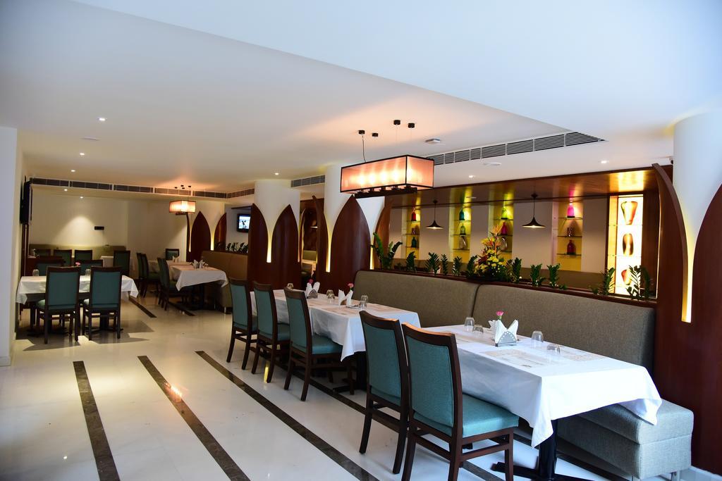 The Royal Comfort Bangalore Exterior photo