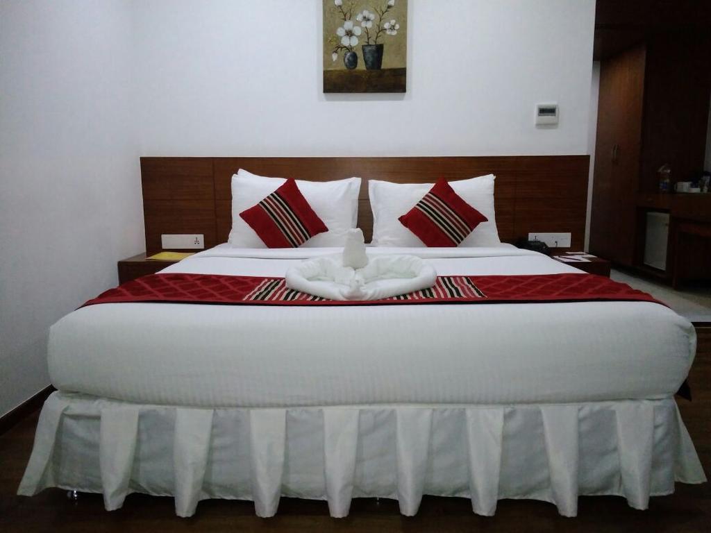 The Royal Comfort Bangalore Exterior photo
