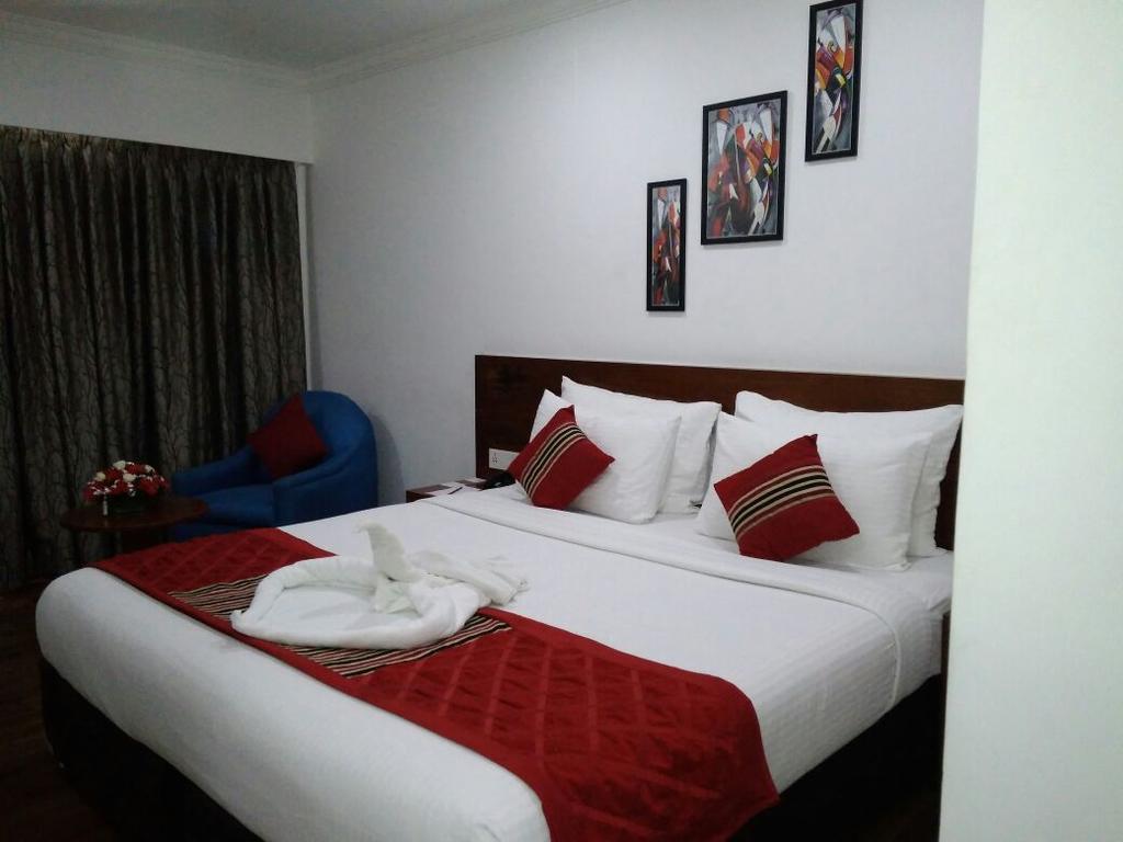 The Royal Comfort Bangalore Exterior photo